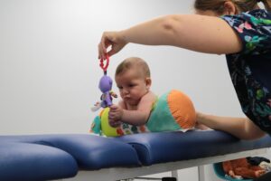 juguetes-para-estimular-motricidad-bebe