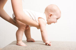 desarrollo-motor-bebes-fisioterapia-temprana-